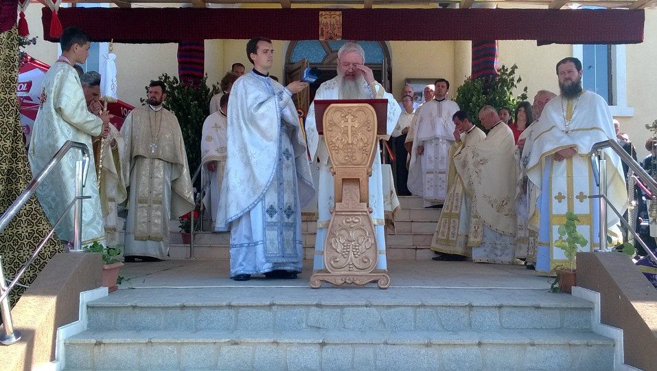 Biserica din Cojocna, sfințită de IPS Andrei