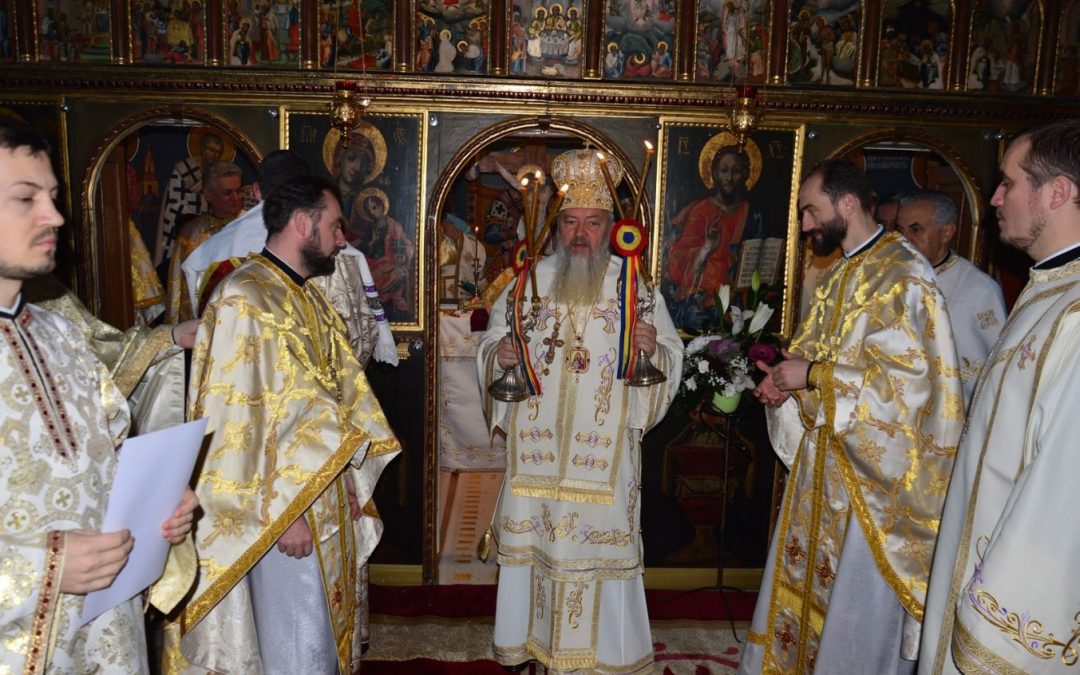 Liturghie arhierească la Biserica „Sfânta Treime” din Cluj, la 220 de ani de la zidirea ei