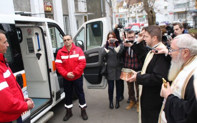 Primul Serviciu de Ambulanță din Patriarhia Română, inaugurat la Bistrița