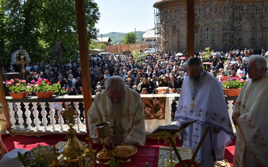Sfinții Împărați Constantin și Elena sărbătoriți la mănăstirea Dobric