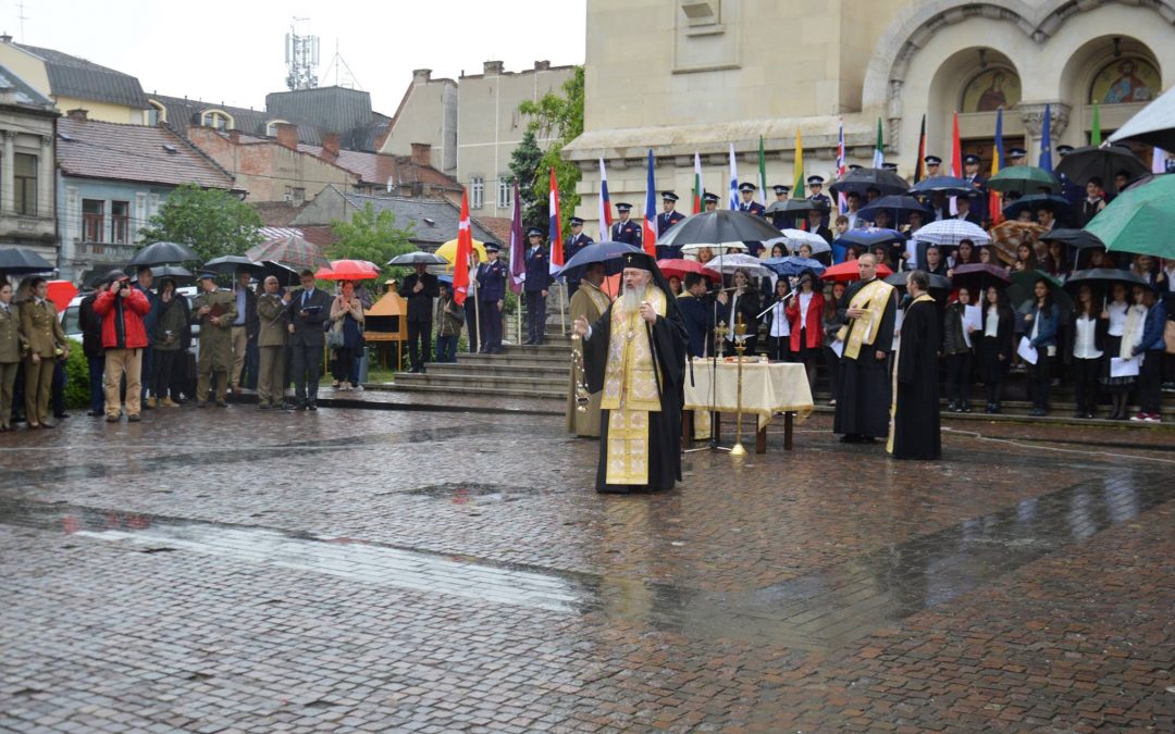 Eroii neamului românesc, cinstiți la Cluj de Ziua Europei