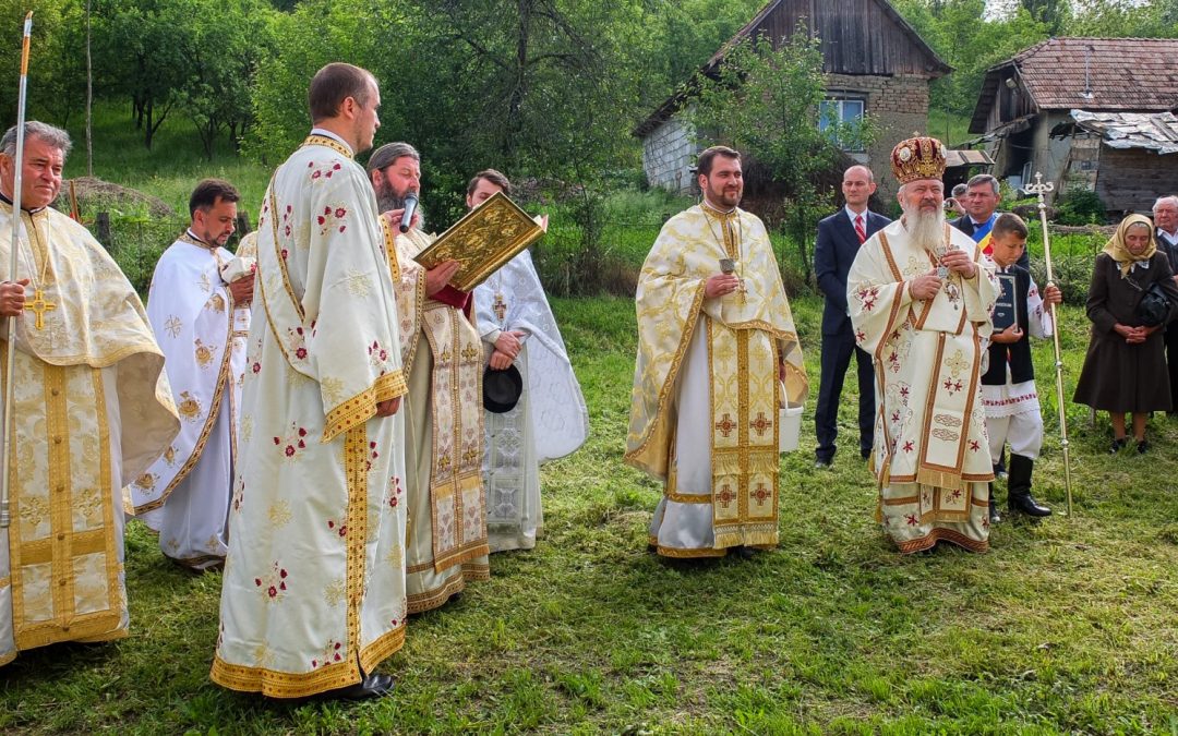 Resfințirea bisericii din Sântejude