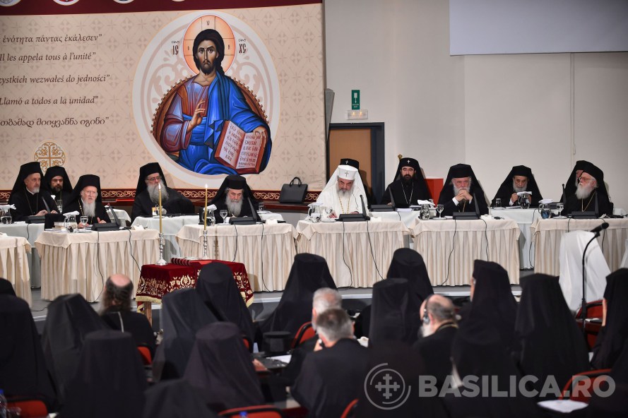 Discuții importante în a treia zi de lucrări sinodale. Patriarhia Ecumenică nu dorește autonomia Teritoriilor Noi