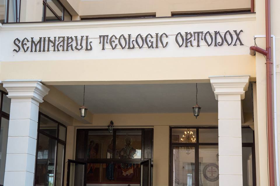 Binecuvântarea amplelor lucrări de renovare a cantinei Seminarului Teologic din Cluj-N