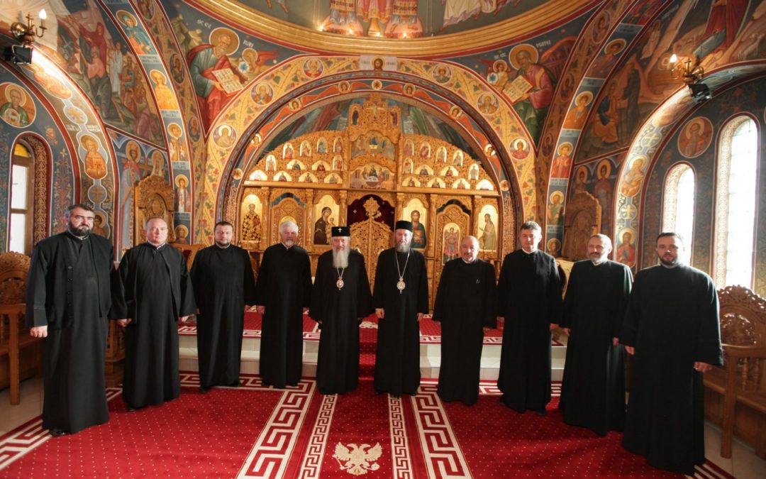 Ședința Permanenței Eparhiale din Episcopia Maramureșului și Sătmarului, sub prezidiul Mitropolitului Andrei