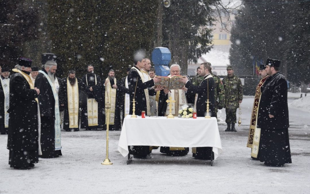 Noul preot militar al Garnizoanei Bistrița, instalat de Mitropolitul Clujului
