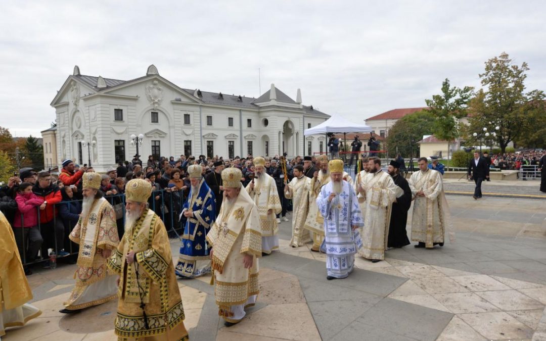 ÎPS Andrei la sărbătoarea Sfintei Cuvioase Parascheva de la Iași