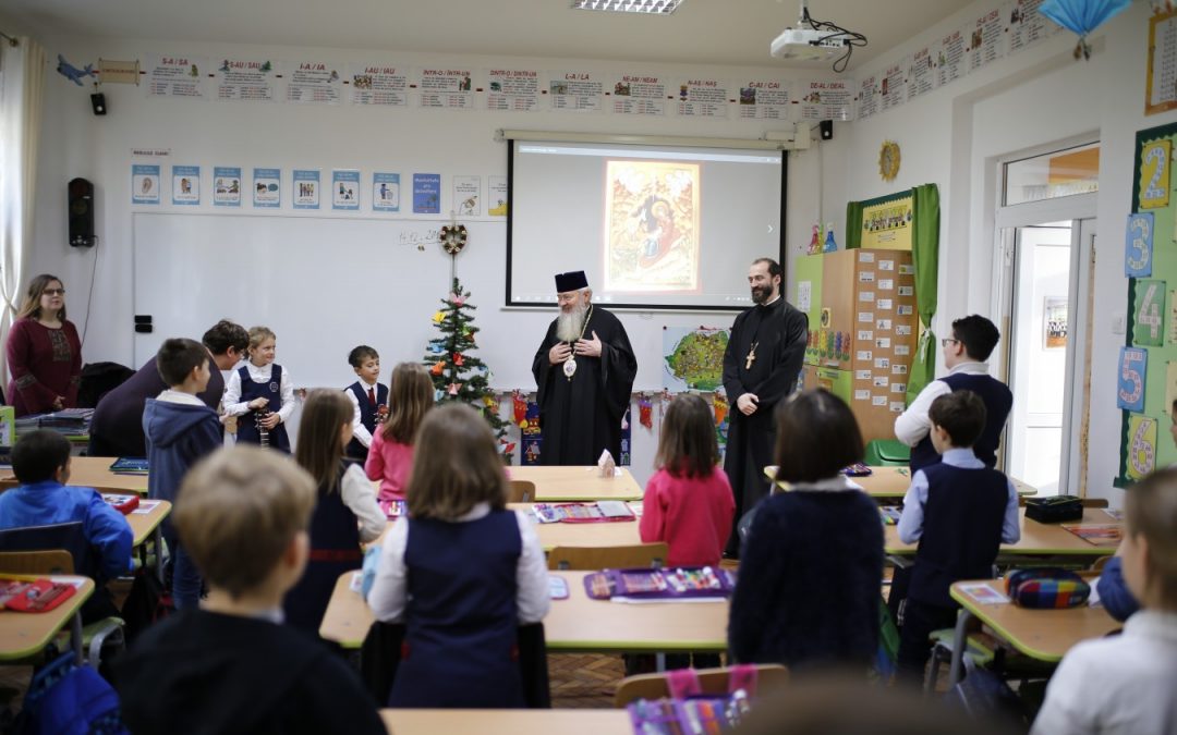 Clasele primare și gimnaziale ale Seminarului Teologic Ortodox vizitate de ÎPS Andrei