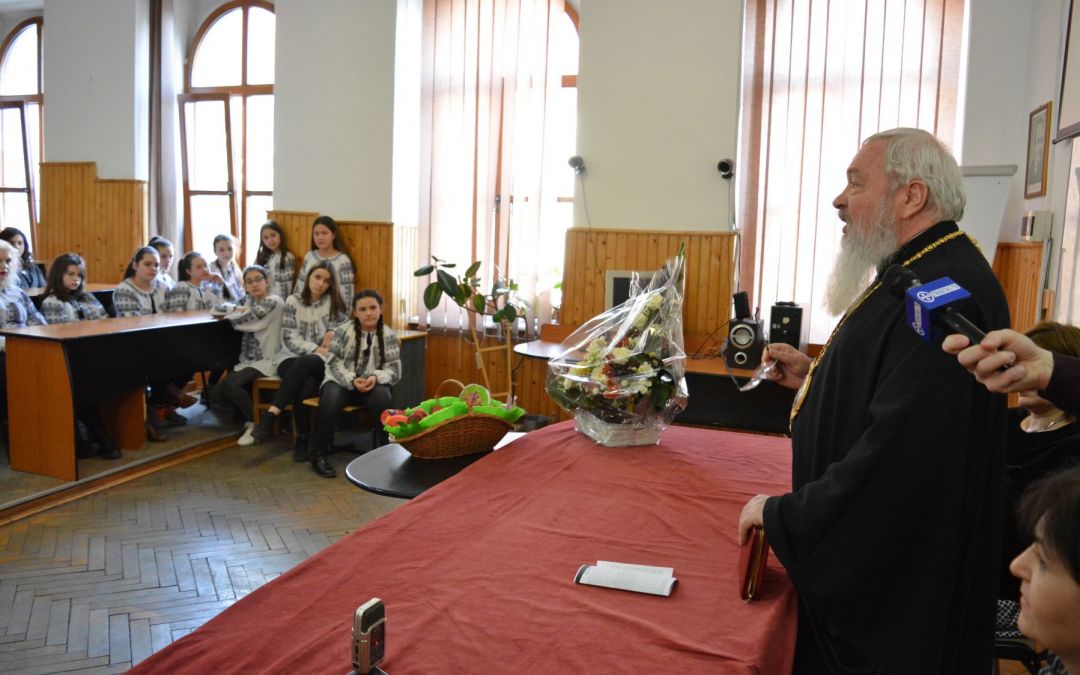 Mitropolitul Andrei s-a întâlnit cu elevii Liceului Teoretic „Gheorghe Șincai” din Cluj Napoca
