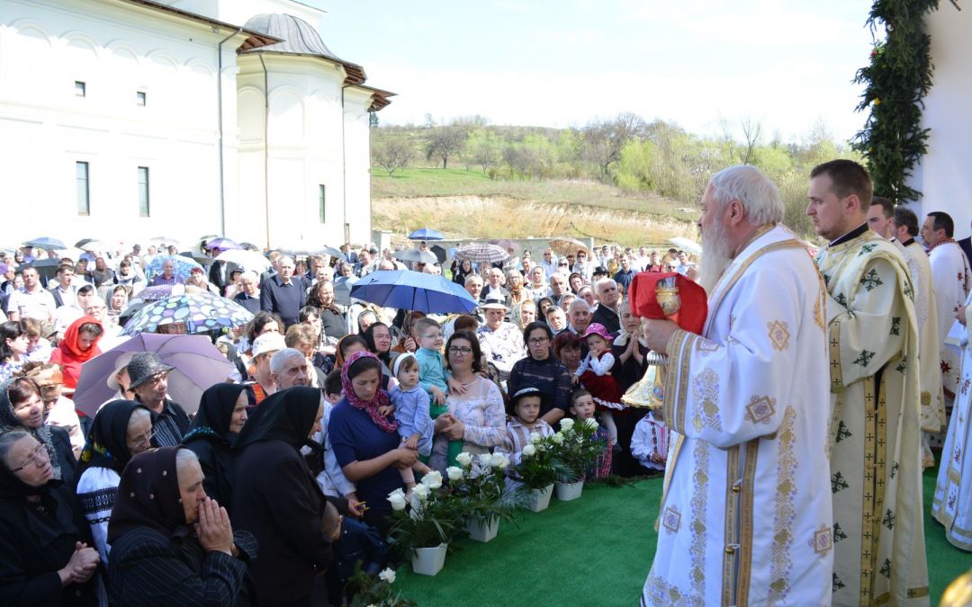 Izvorul Tămăduirii, Hramul Mănăstirii de la Salva