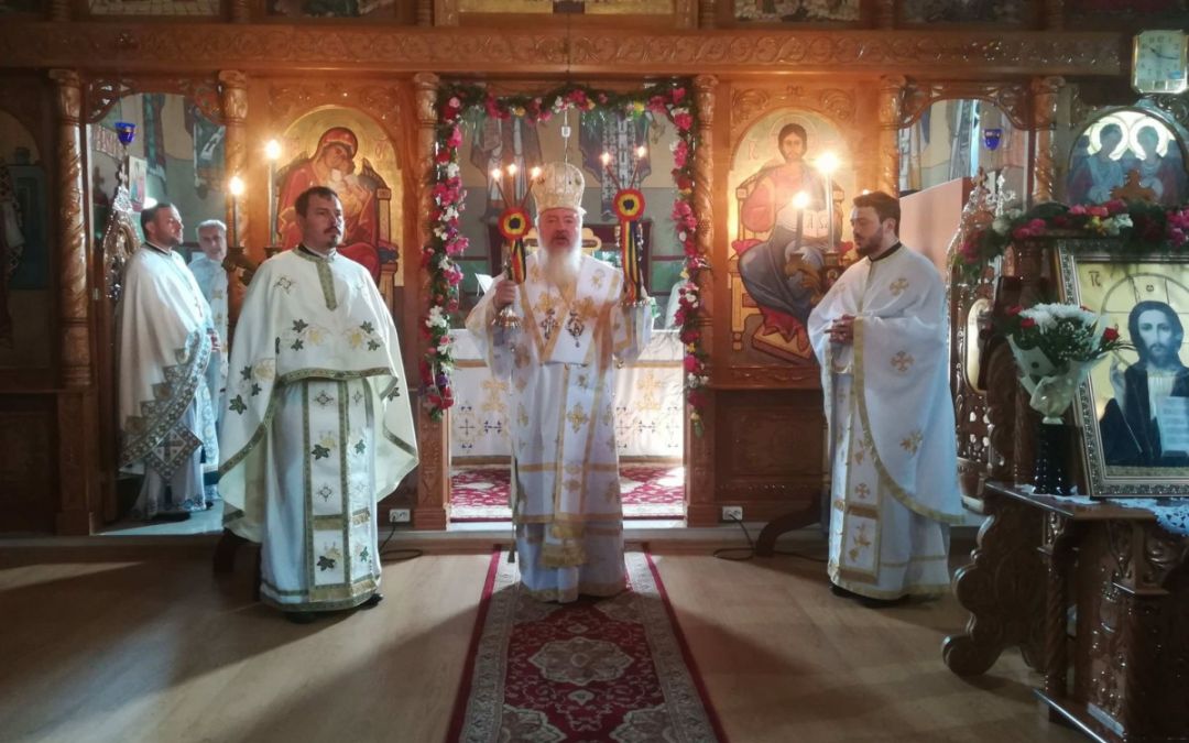 Liturghie arhierească în Parohia Rugășești, Protopopiatul Dej