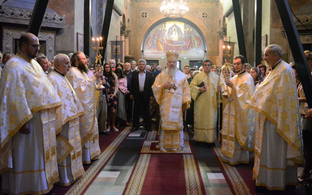 Sfânta Liturghie arhierească în Duminica după Înălțarea Sfintei Cruci la Catedrala Mitropolitană din Cluj-Napoca