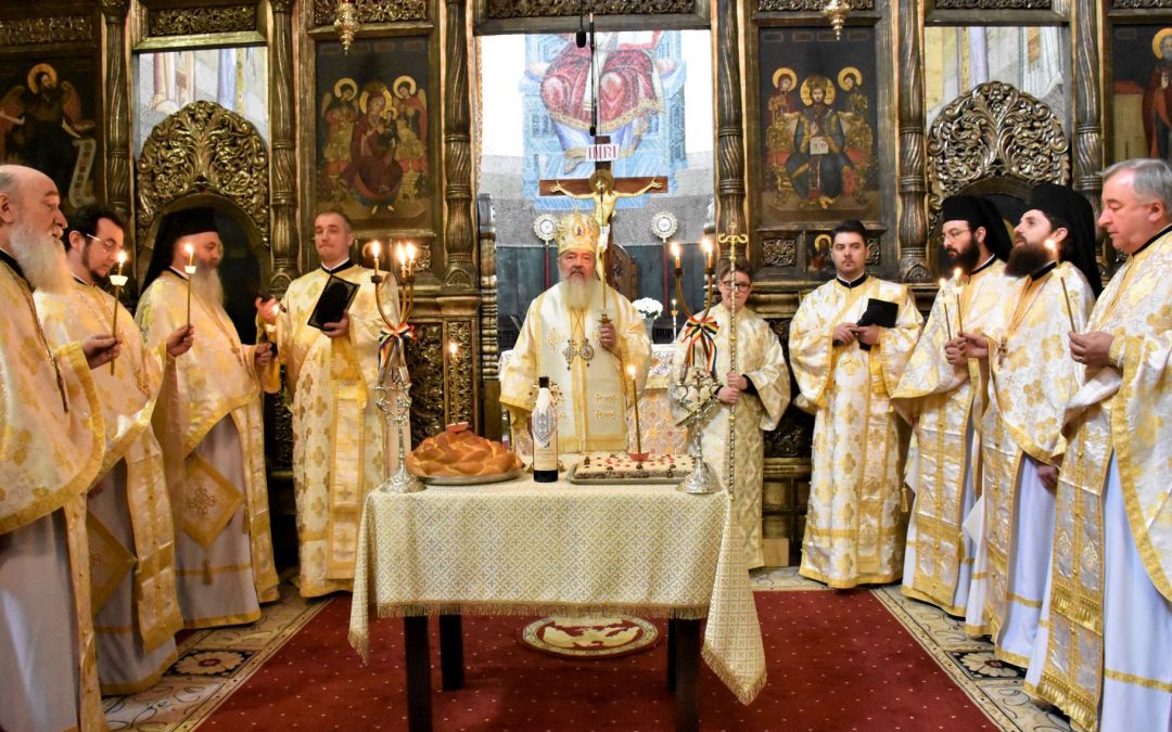 Episcopul Nicolae Ivan și Mitropolitul Bartolomeu Anania comemorați în Catedrala Mitropolitană din Cluj