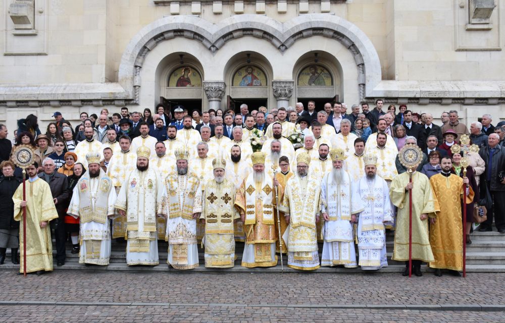 Nouă ierarhi, la hramul Mitropoliei Clujului, Maramureșului și Sălajului