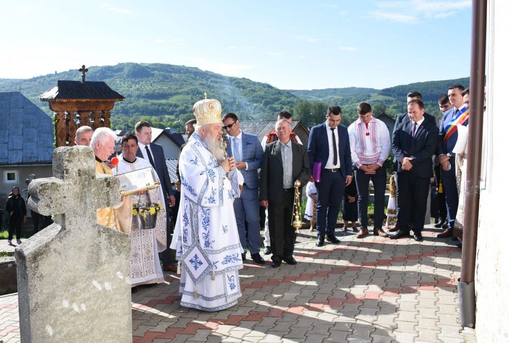 Mitropolitul Clujului a resfințit Biserica din Căianu Mic