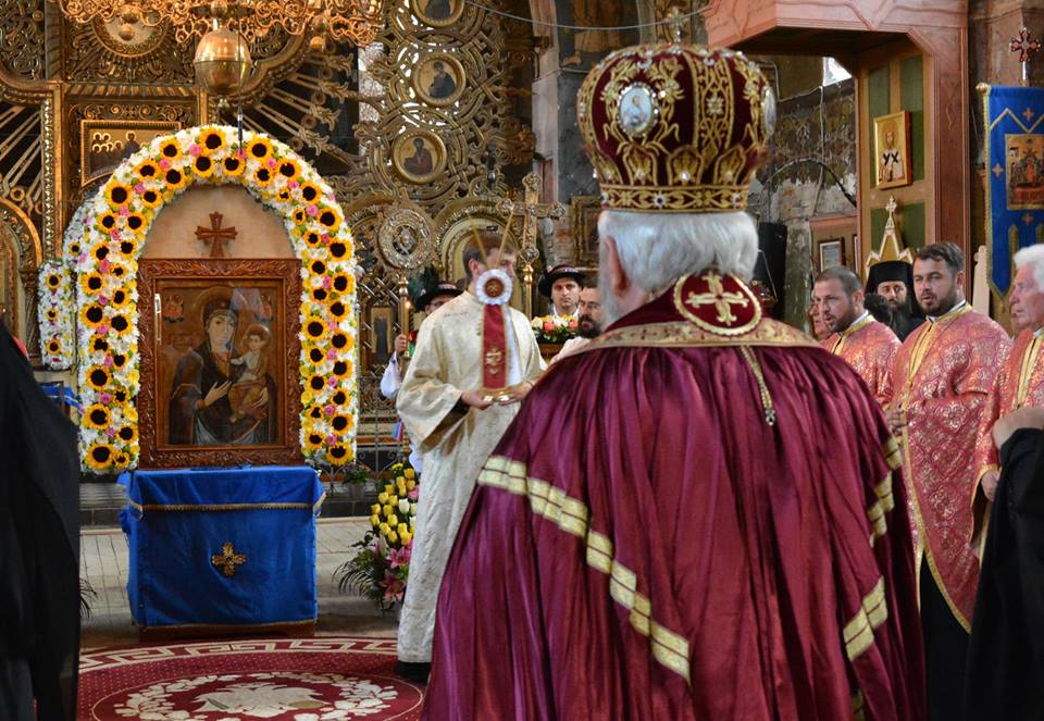 Maica Domnului mereu înlăcrimată