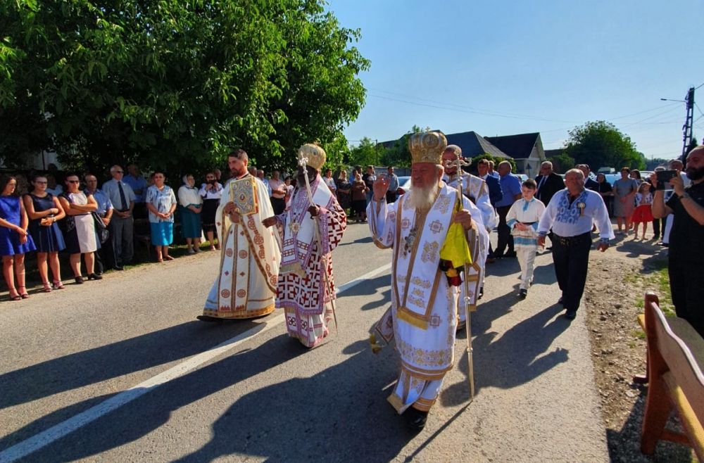 Binecuvântare arhierească la Bârla, la 700 de ani de la prima atestare documentară a localității