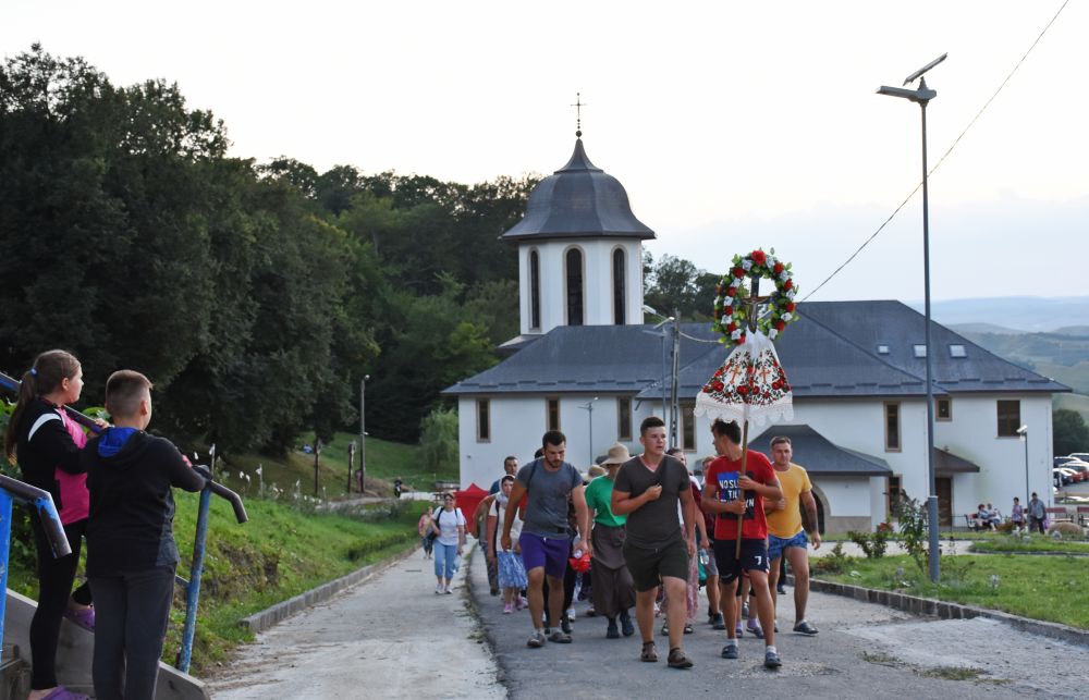 Primii pelerini, la hramul Mănăstirii Nicula