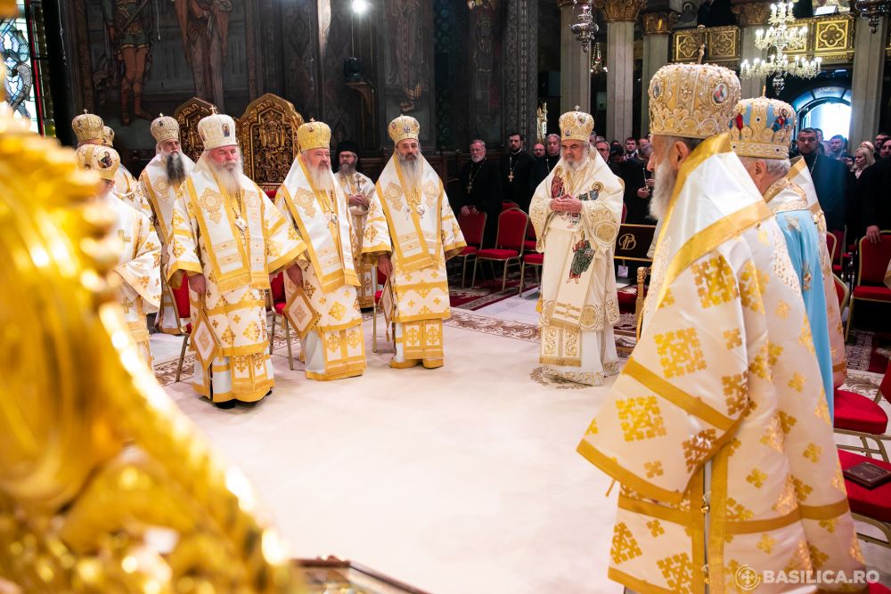 12 ani de Patriarhat: „Bucuria rodirii” celebrată în comuniune liturgică