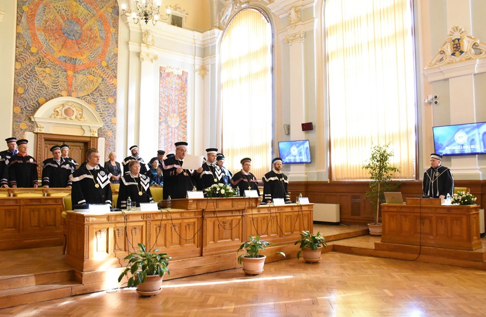 Pr. Eugen Pentiuc din SUA, renumit profesor român de studii biblice, a primit titulul de Doctor Honoris Causa al Universității Babeș Bolyai din Cluj-Napoca