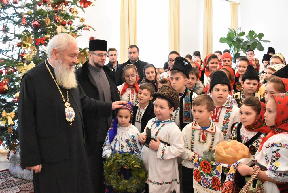 Zeci de cete de colindători au pășit pragul Reședinței Mitropolitane din Cluj-Napoca