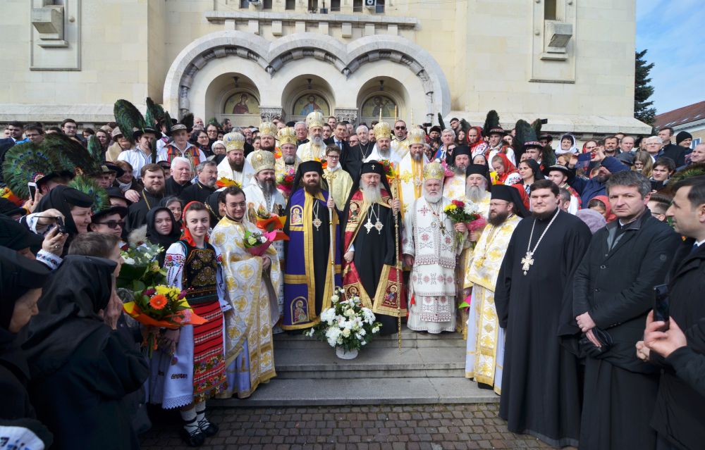 Noul episcop-vicar al Arhiepiscopiei Clujului, hirotonit în prezența a mii de credincioși