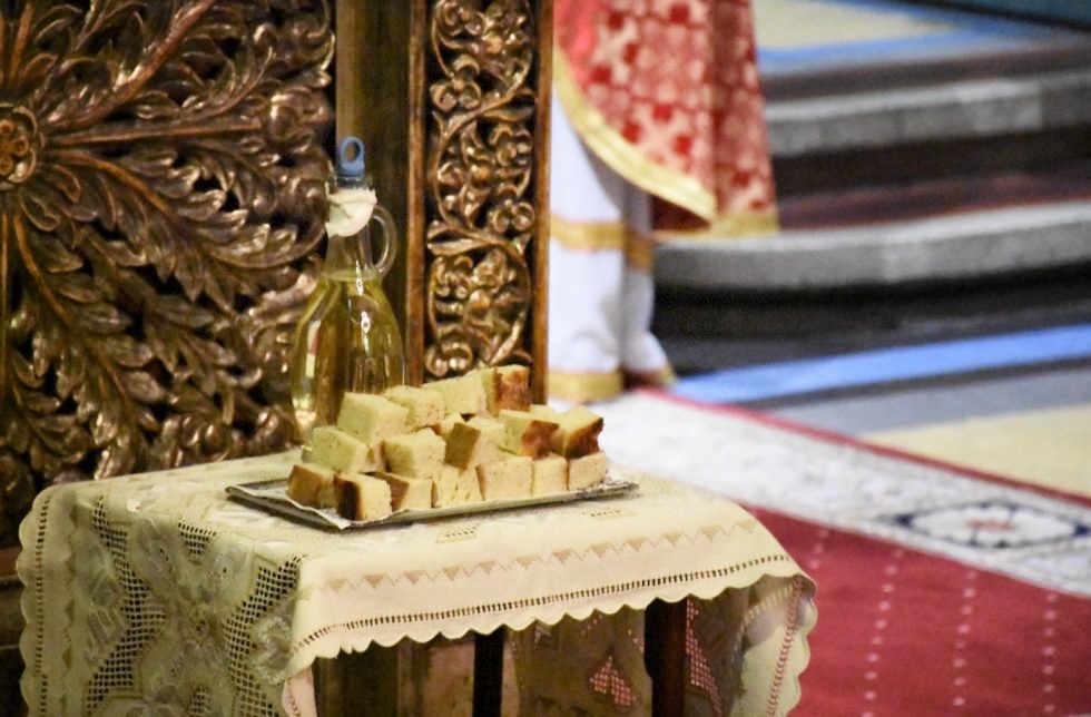 Slujbele din Săptămâna Patimilor și împărțirea „Paștilor”, în Arhiepiscopia Clujului