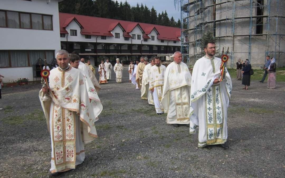 Sfântul Ioan Iacob Hozevitul, cinstit la Mănăstirea de la Piatra Craiului, în prezența Mitropolitului Clujului