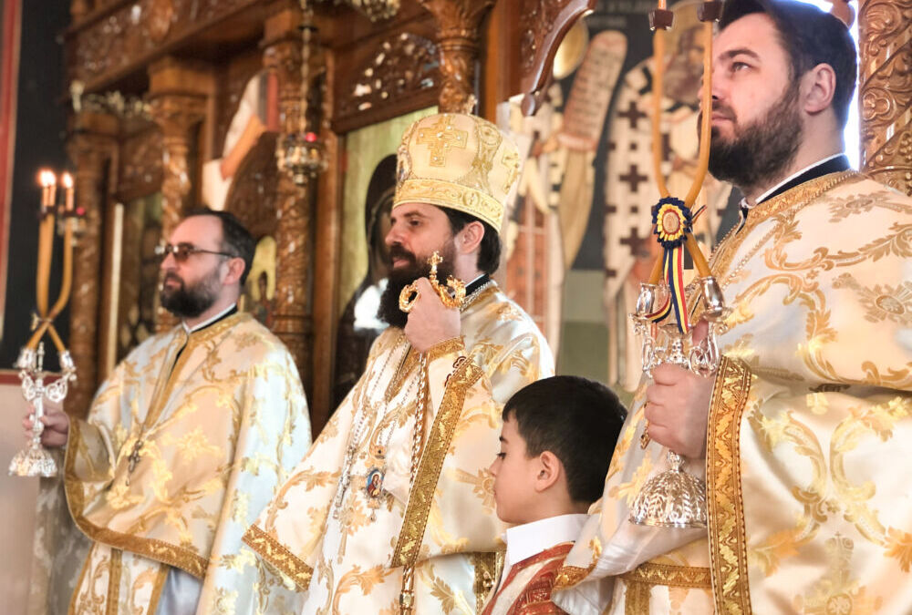 Episcopul-vicar Benedict Bistrițeanul, prezent în Parohia „Adormirea Maicii Domnului” din cartierul clujean Mănăștur