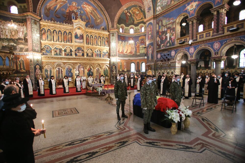 Înaltpreasfințitul Andrei a participat la înmormântarea Părintelui Prof. Ioan Ică senior