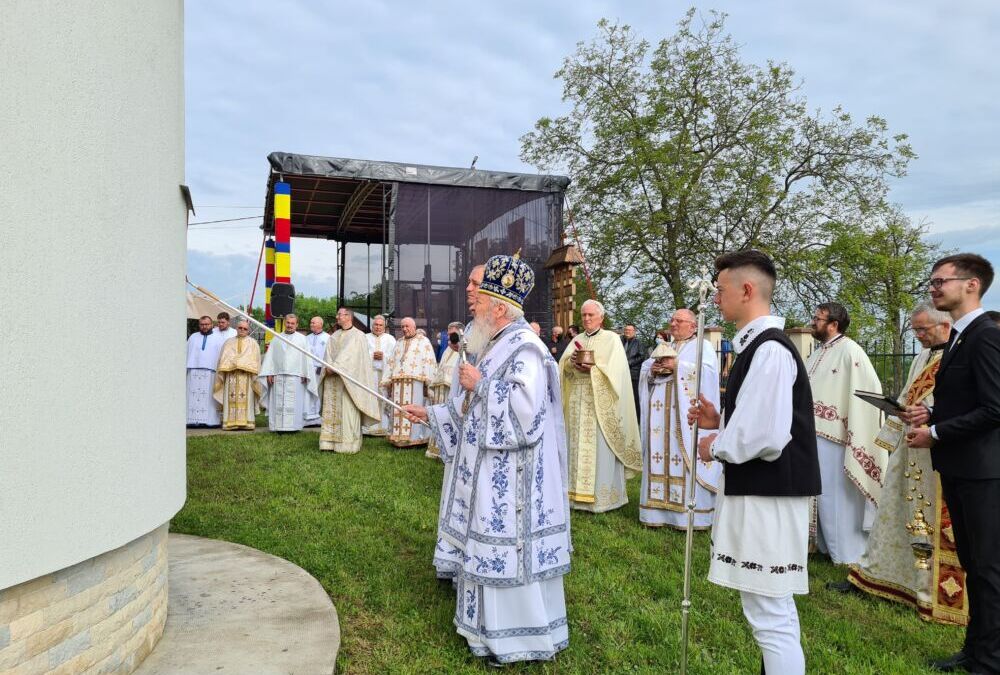 Biserica din Zorenii de Vale, târnosită de Mitropolitul Clujului