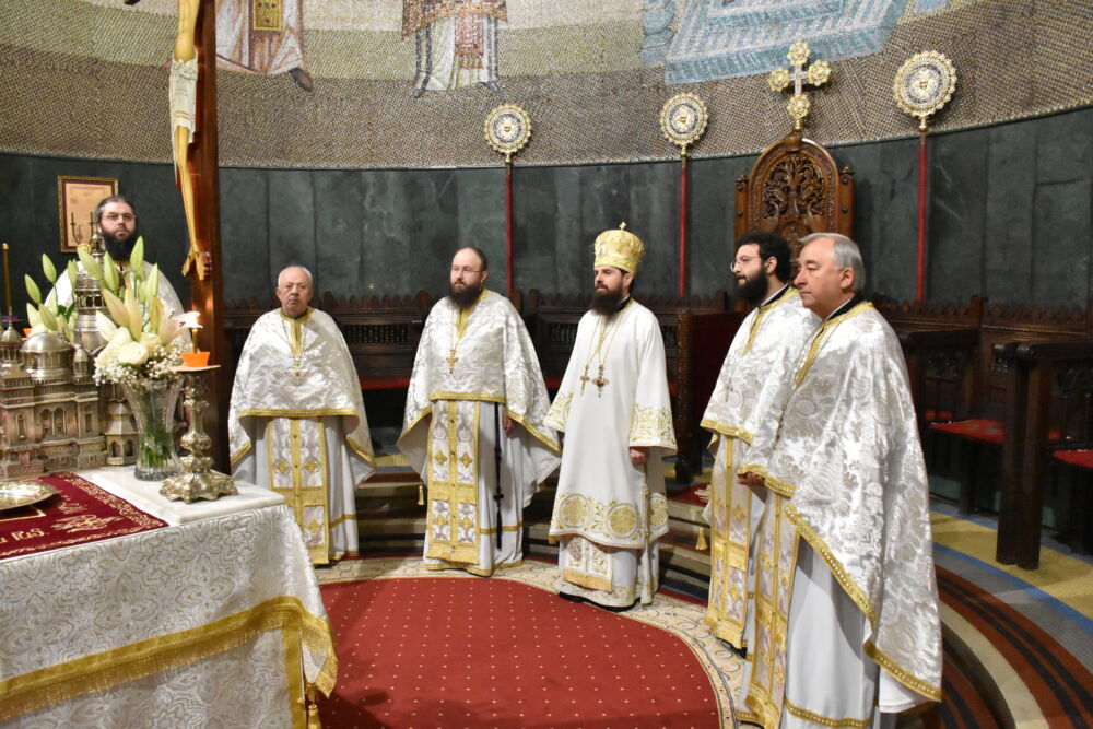 Liturghie arhierească la Catedrala Mitropolitană | A doua zi de Paști