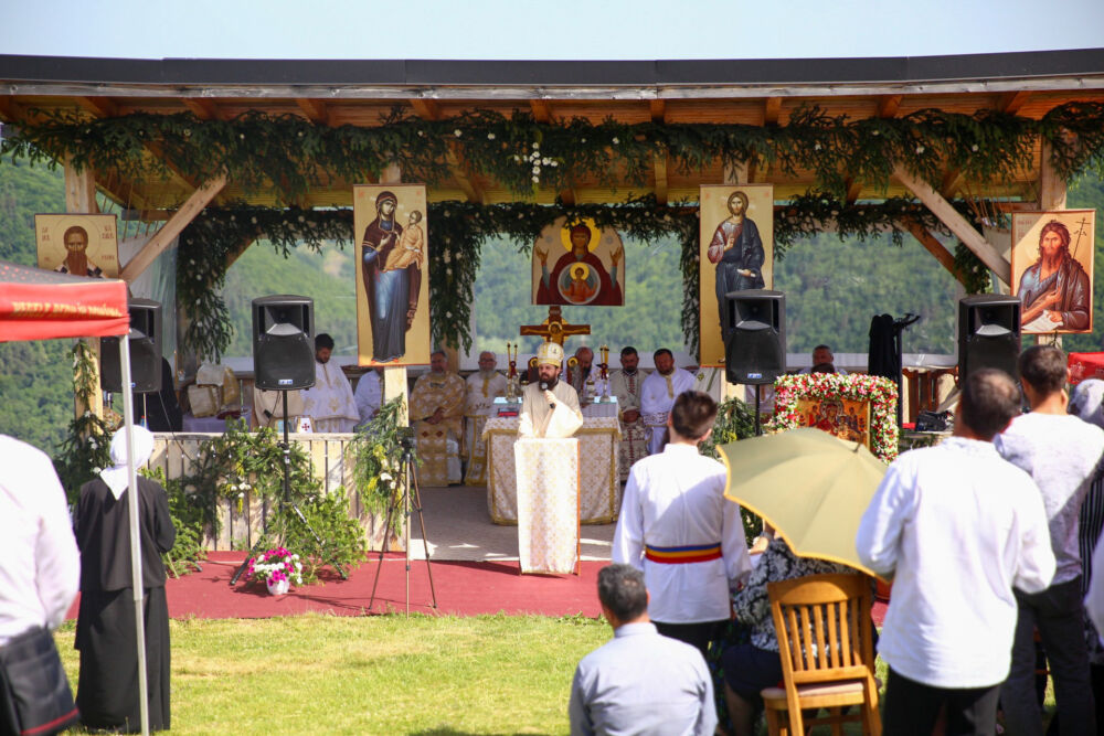 Hramul de vară al Mănăstirii de la Someșul Cald, prăznuit în prezența Episcopului-vicar Benedict Bistrițeanul