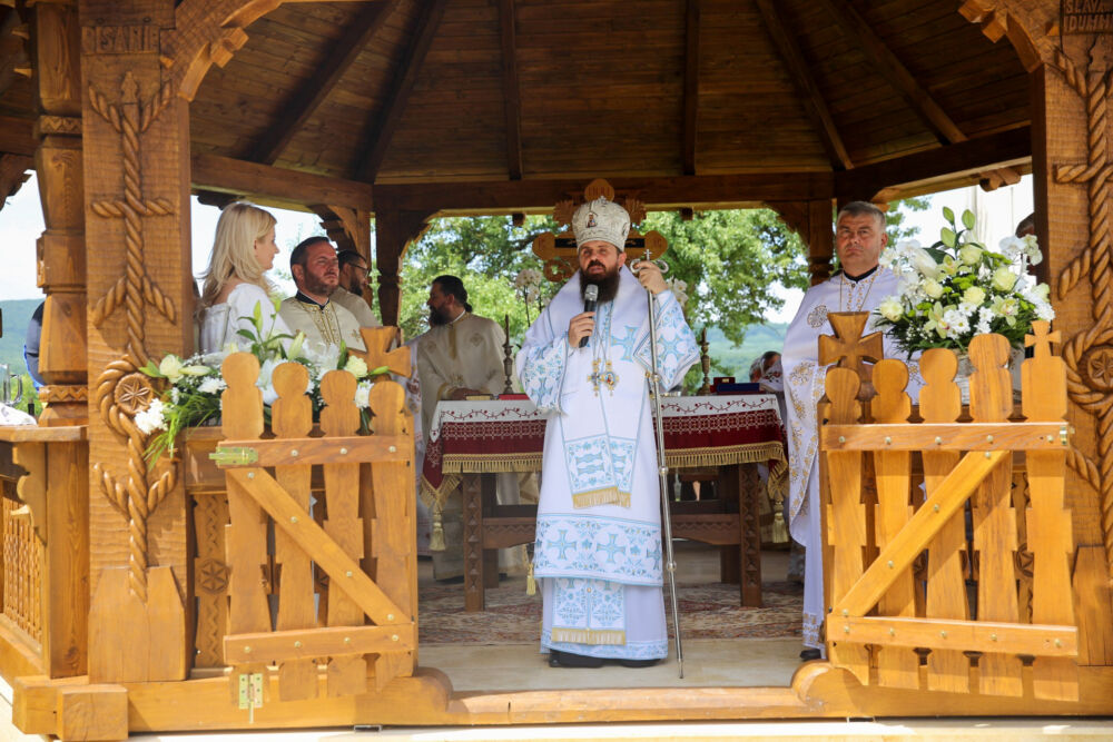 Sfințirea Altarului de vară din Parohia Cristur-Șieu