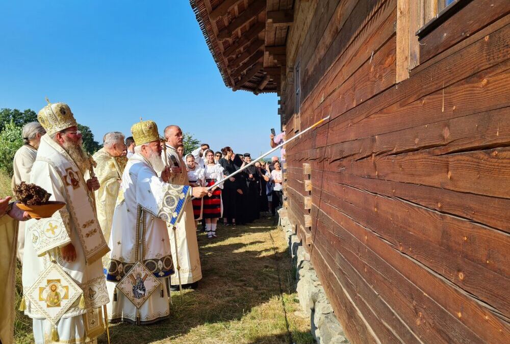 Sfințirea bisericii Mănăstirii „Sf. Maria Magdalena” din Oarța de Sus, satul natal al Mitropolitului Andrei