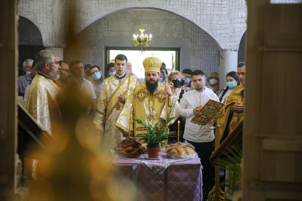 PS Benedict Bistrițeanul a vizitat Centrul pentru vârstnici din Popești