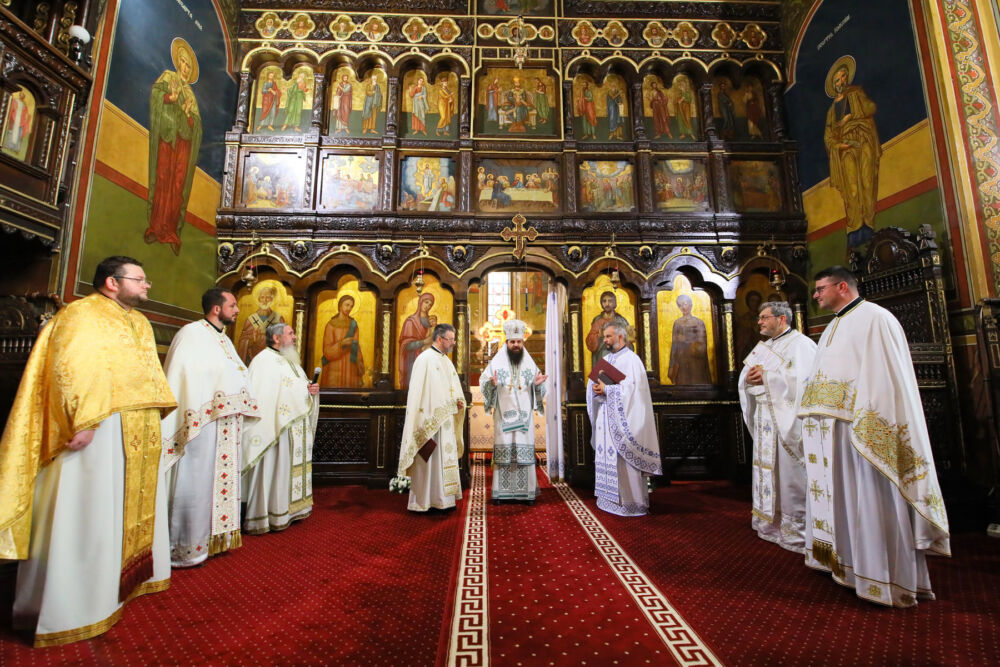 Hramul Catedralei Ortodoxe din Turda și binecuvântarea picturii interioare