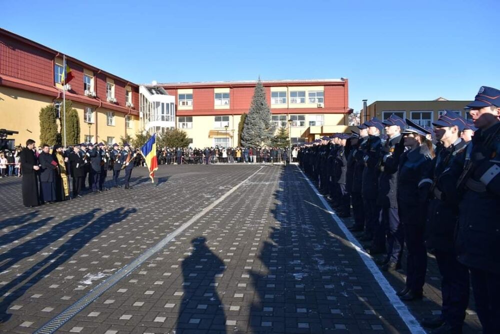 PS Benedict i-a binecuvântat pe elevii Școlii de Agenți de Poliție din Cluj-Napoca, cu prilejul depunerii jurământului militar