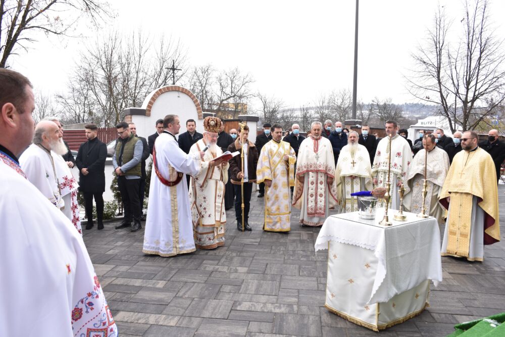 Binecuvântare arhierească în Parohia „Soborul Maicii Domnului” din cartierul clujean Făget