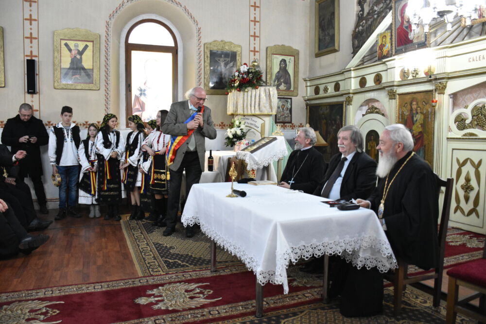 Poetul Ioan Alexandru, evocat la 80 de ani de la naștere, în biserica din Topa Mică