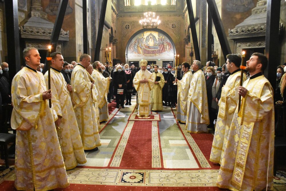 Liturghie arhierească și slujbă de pomenire pentru Episcopul Nicolae Ivan și Mitropolitul Bartolomeu Anania