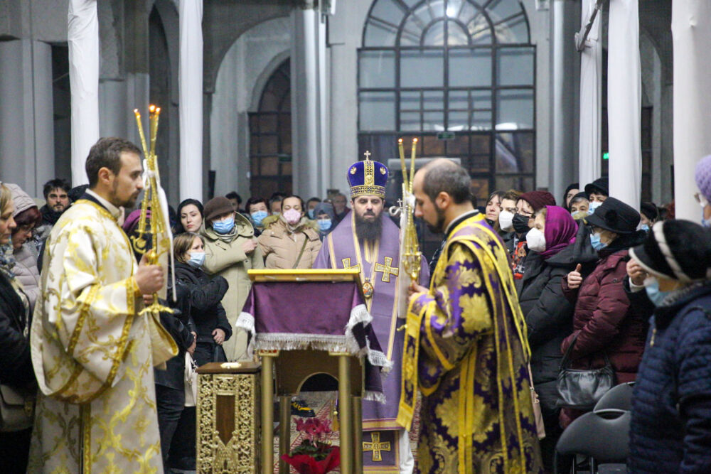 Liturghia Darurilor și concert de pricesne „Emoție și rugăciune”,  în Parohia „Sf. Ap. Petru și Pavel” din Mănăștur