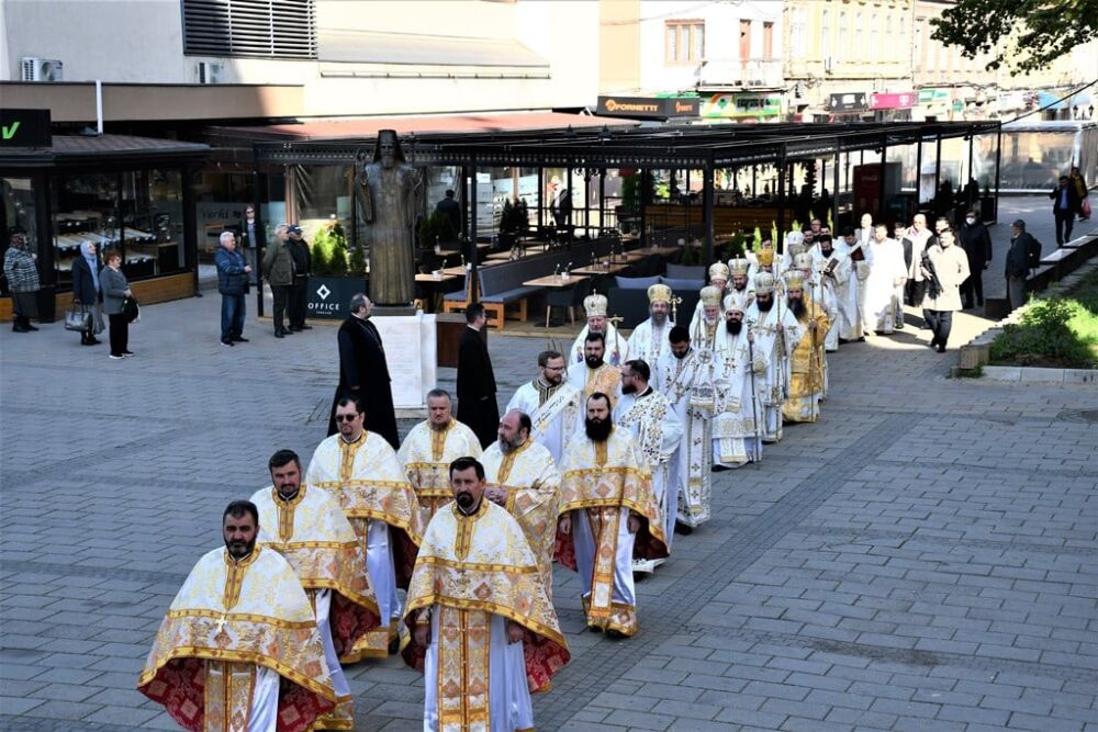 Episcopul-vicar Benedict a participat la hramul Catedralei Episcopale din Caransebeș