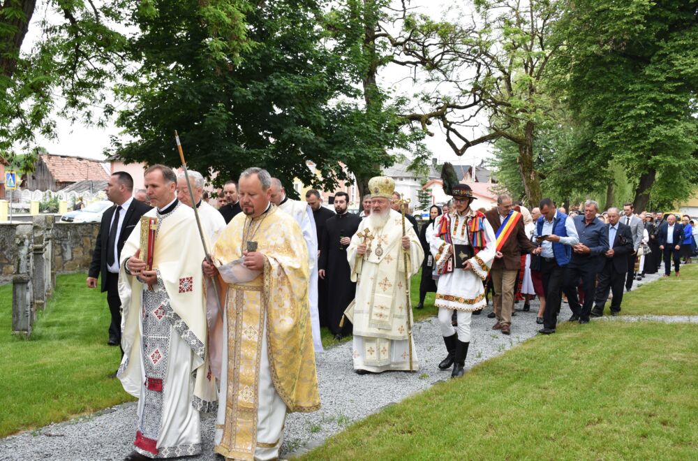 Biserica „Buna Vestire” din Cepari, monument istoric, resfințită de Mitropolitul Clujului