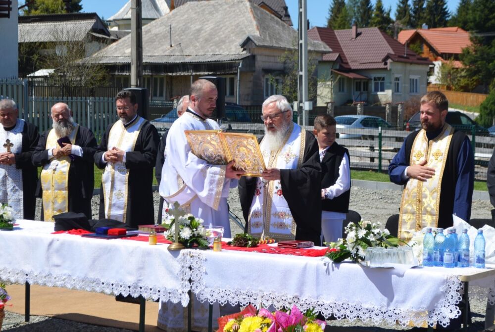 Mitropolitul Clujului a binecuvântat lucrările de reabilitare efectuate la Școala  Gimnazială „Avram Iancu” din Beliș