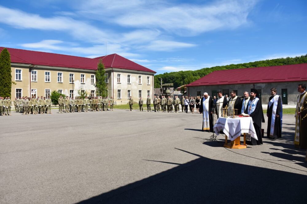 Sfinții Împărați Constantin și Elena au devenit ocrotitorii spirituali ai Brigăzii 81 Mecanizată „General Grigore Bălan” din Bistrița