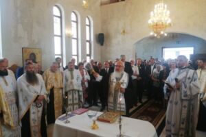 Binecuvântarea lucrărilor efectuate până în prezent la noua biserică din cartierul bistrițean Viișoara