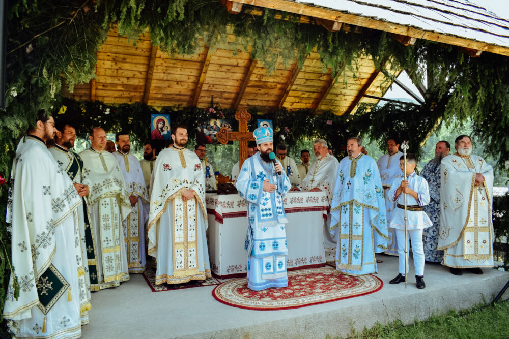 Hramul bisericii de lemn din Iliuța Bozghii