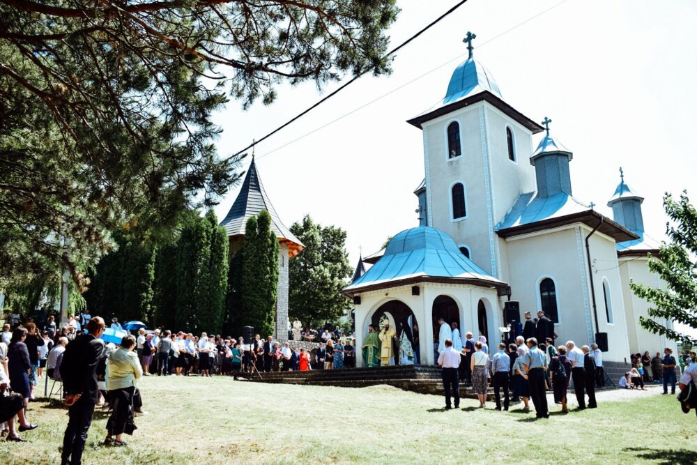 Hramul Mănăstirii „Sfânta Treime” de la Soporu de Câmpie, prăznuit în prezența Episcopului-vicar Benedict