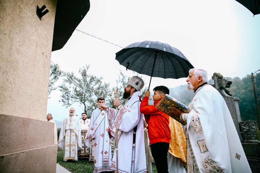 PS Benedict a resfințit Biserica „Sfântul Ioan Botezătorul” din Dorna